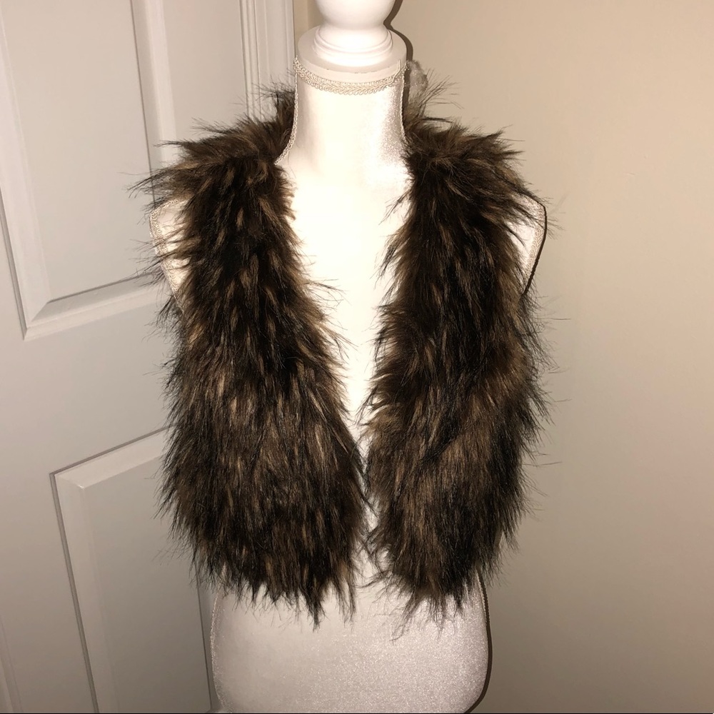 Brown Faux fur vest, goo